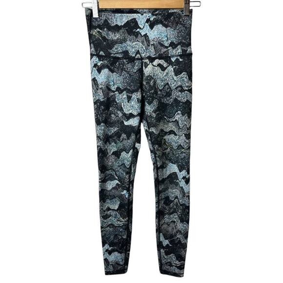 Ivivva Black Blue Geo Print Leggings Girls Size 12 - Picture 1 of 4
